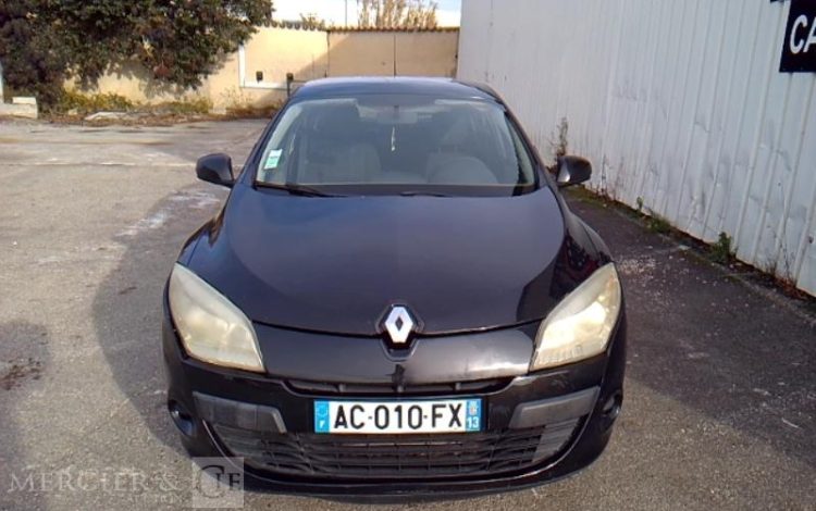 RENAULT MEGANE III 1.5 DCI 86 CV NOIR AC-010-FX