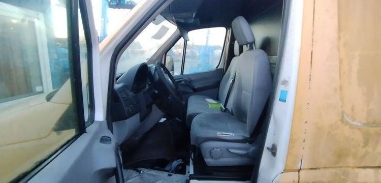 VOLKSWAGEN CRAFTER TDI 109 3,2 DIESEL – 283595 KMS – ANNEE 2008  CN-842-PT