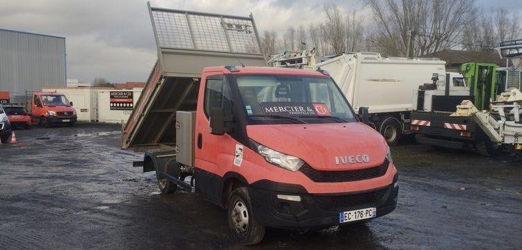 IVECO 35C13 BENNE SIMPLE CABINE COFFRE  EC-176-PC