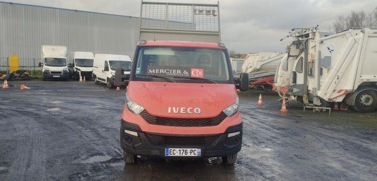 IVECO 35C13 BENNE SIMPLE CABINE COFFRE  EC-176-PC