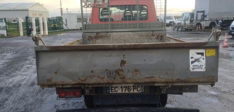 IVECO 35C13 BENNE SIMPLE CABINE COFFRE  EC-176-PC