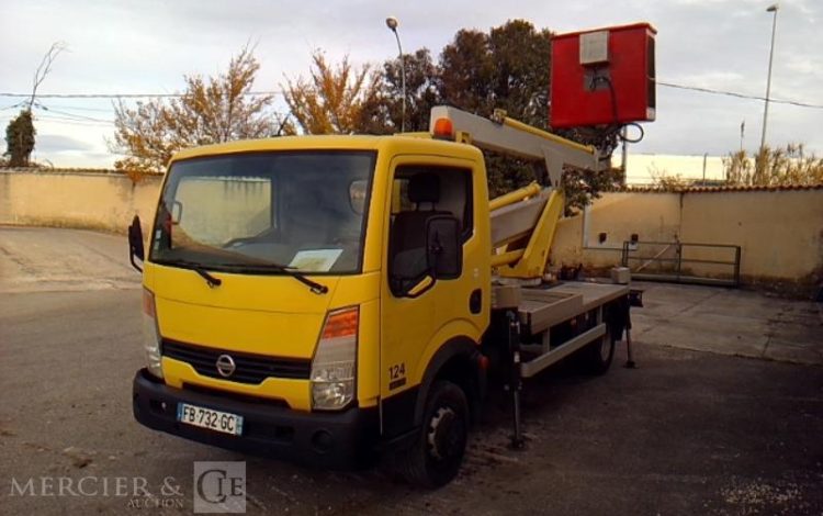 NISSAN CABSTAR 35.13 NACELLE SUR VL 17M 4255H JAUNE FB-732-GC