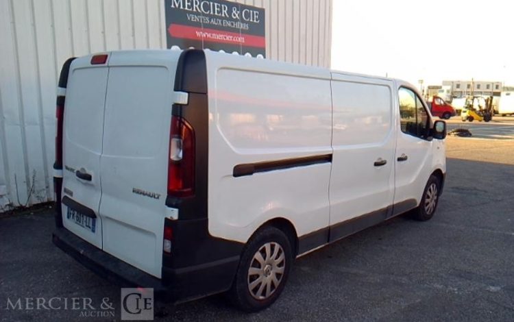 RENAULT TRAFIC L2H1 2.0 DCI 16V 120 CV BLANC FR-601-LL