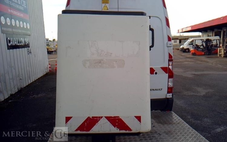 RENAULT MASTER AVEC NACELLE VERSALIFT VTL135EVO 12 A 14M  FZ-338-KK