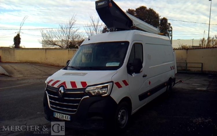 RENAULT MASTER AVEC NACELLE VERSALIFT VTL135EVO 12 A 14M  FZ-338-KK