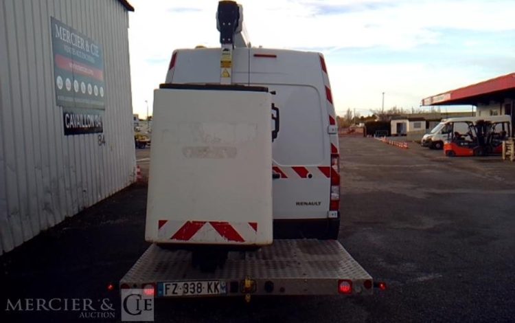 RENAULT MASTER AVEC NACELLE VERSALIFT VTL135EVO 12 A 14M  FZ-338-KK