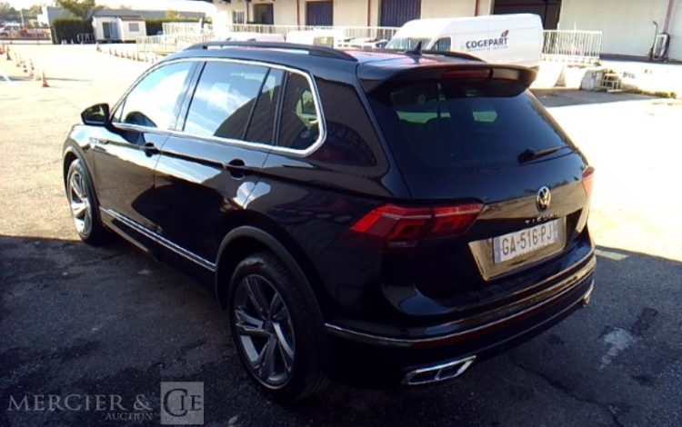 VOLKSWAGEN TIGUAN  2.0 TDI 150 R-LINE DSG NOIR GA-516-PJ