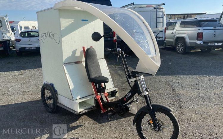 YOKLER LOT DE 2 VELOS TRICYCLE CARGO YOKLER ELECTRIQUE – COFFRE ARRIERE 1M3  YOK01