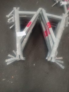 Autre Lot de 18 éléments de 65 cm pour échafaudage, marque Altrad  115