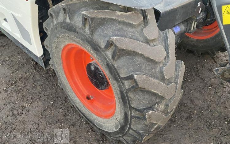 BOBCAT CHARIOT TELESCOPIQUE PF1/TL26,60DA DIESEL 5,8M – CAPACITE 2,6T – 866 HEURES  B3YG13155