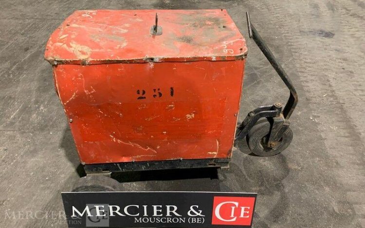 LINCOLN ELECTRIC IDEALARC DC400  GSE748202