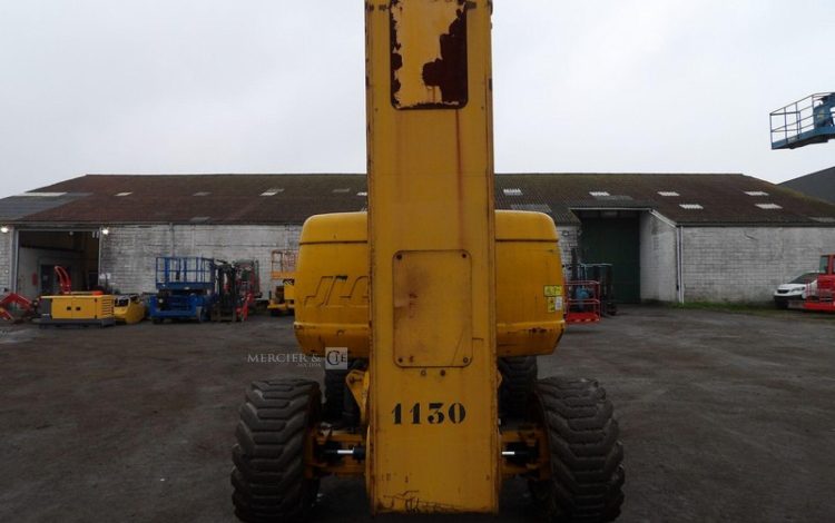 JLG 800AJ  TD27A1130