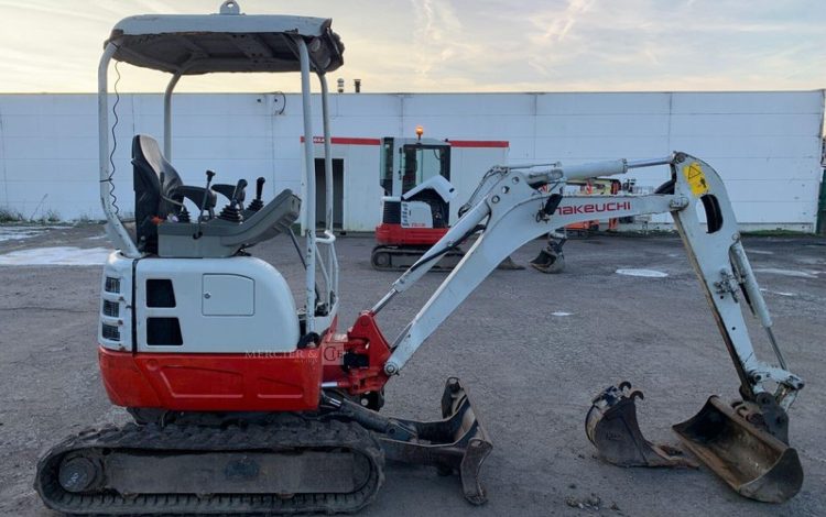 TAKEUCHI TB215R  215002537