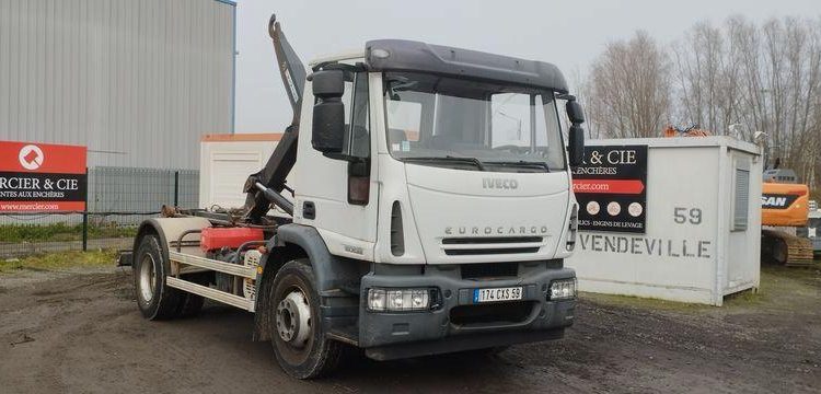 IVECO IVECO EUROCARGO 160E22  AMPLIROLL – DIESEL – 61435 KMS – ANNEE 2008 BLANC 174CXS59