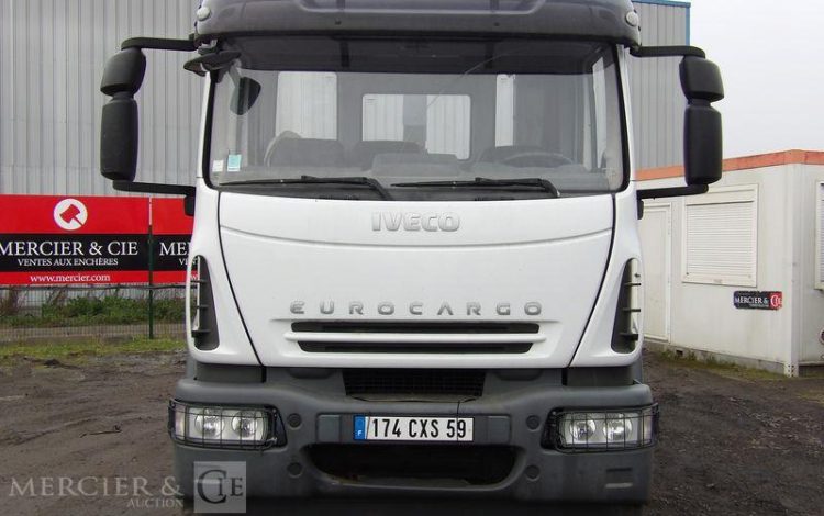 IVECO IVECO EUROCARGO 160E22  AMPLIROLL – DIESEL – 61435 KMS – ANNEE 2008 BLANC 174CXS59