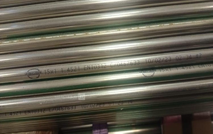 Autre Lot de 216 tubes en acier inoxydables de 3m  306