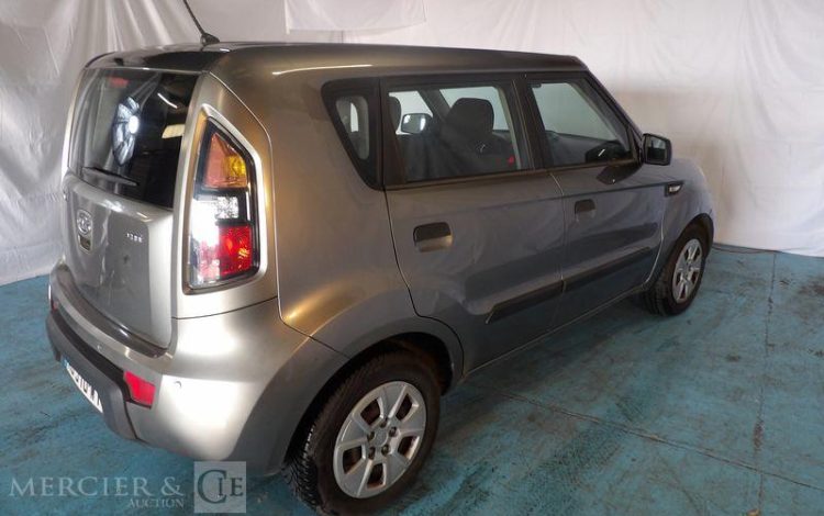 KIA SOUL 1,6 CRDI 130CH BUZZ GRIS AG-970-WY