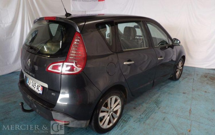 RENAULT SCENIC 2,0 DCI 150CH PRIVILEGE BVA GRIS AJ-149-AC