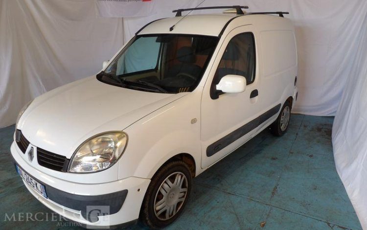 RENAULT KANGOO EXPRESS 1,5 DCI 70CH GENERIQUE CAMPUS BLANC AL-245-KJ