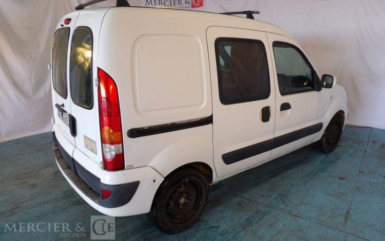 RENAULT KANGOO EXPRESS 1,5 DCI 70CH GENERIQUE CAMPUS BLANC AL-245-KJ