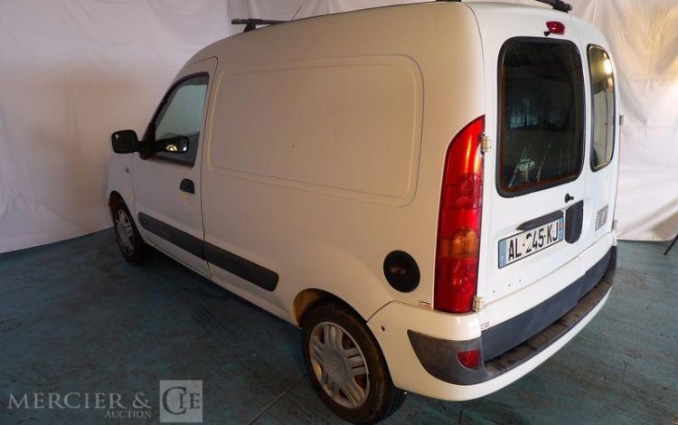 RENAULT KANGOO EXPRESS 1,5 DCI 70CH GENERIQUE CAMPUS BLANC AL-245-KJ