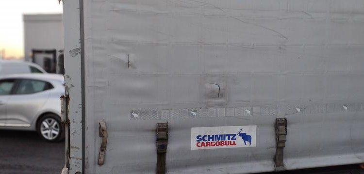 SCHMITZ SEMI REMORQUE BACHEE SCHMITZ – 3 ESSIEUX – PTAC : 38 TONNES  CX-919-WK