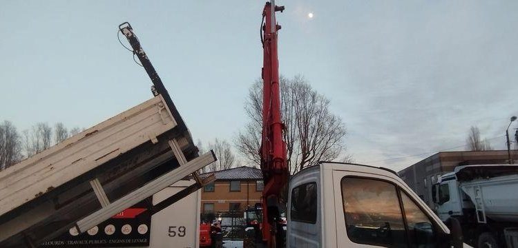 IVECO 35J15B BENNE GRUE 3T5 BLANC EE-088-YV