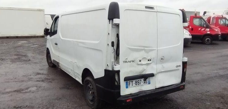 RENAULT TRAFIC VU NV GCF L2H1 1300 DCI 120 DIESEL – ANNEE 2020 – EN L’ETAT BLANC FT-897-XE