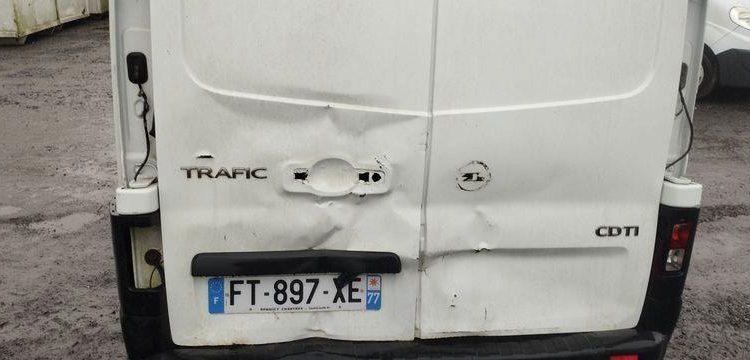 RENAULT TRAFIC VU NV GCF L2H1 1300 DCI 120 DIESEL – ANNEE 2020 – EN L’ETAT BLANC FT-897-XE