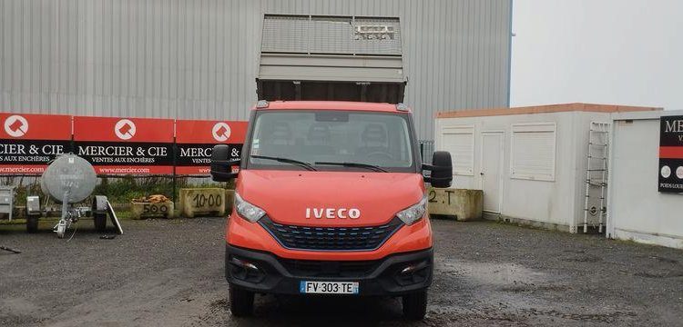 IVECO 40C14N BENNE AVEC COFFRE ACIER GAZ -14332 KMS ANNEE 2020  FV-303-TE