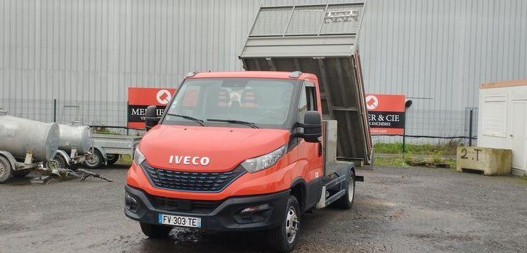 IVECO 40C14N BENNE AVEC COFFRE ACIER GAZ -14332 KMS ANNEE 2020  FV-303-TE