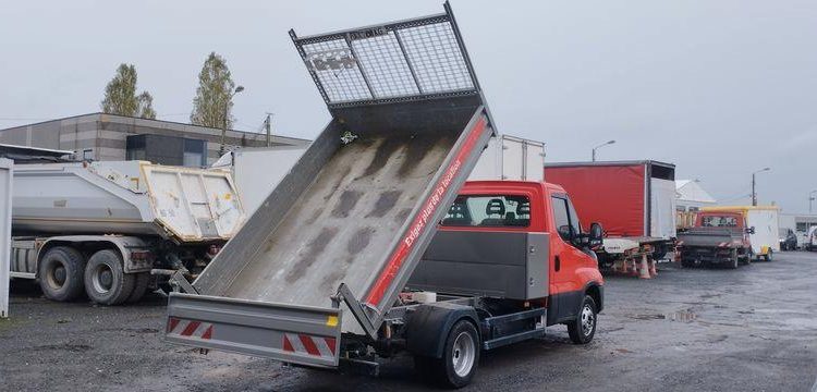 IVECO 40C14N BENNE AVEC COFFRE ACIER GAZ -14332 KMS ANNEE 2020  FV-303-TE