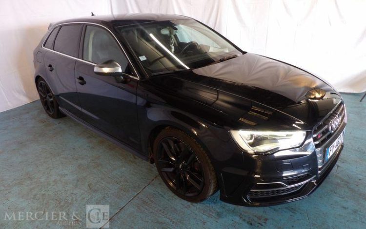 AUDI S3 SPORTBACK NOIR FY-463-PN