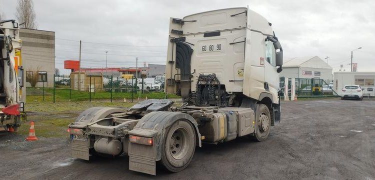 RENAULT TRACTEUR ROUTIER T520 DTI13 – PTAC : 20,5 T – DIESEL – 311785 KMS – ANNEE 2021 BLANC GA-359-DV