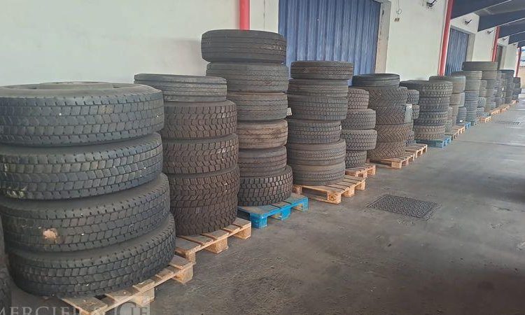 LOT DE 126 PNEU PL  PN126