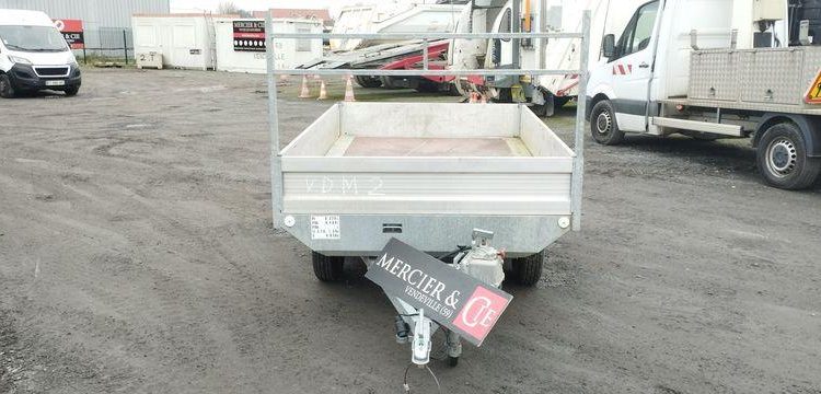 VDM TRAILERS REMORQUE  PLATEAU RIDELLES – PTAC :499 KGS-  2 ESSIEUX – NON IMMATRICULEE  VDM2