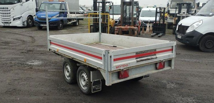 VDM TRAILERS REMORQUE  PLATEAU RIDELLES – PTAC :499 KGS-  2 ESSIEUX – NON IMMATRICULEE  VDM2