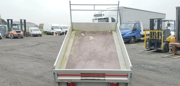 VDM TRAILERS REMORQUE  PLATEAU RIDELLES – PTAC :499 KGS-  2 ESSIEUX – NON IMMATRICULEE  VDM2