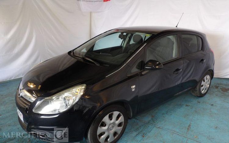 OPEL CORSA 1,2 TWINPORT 85 ESSENTIA NOIR AV-402-KY