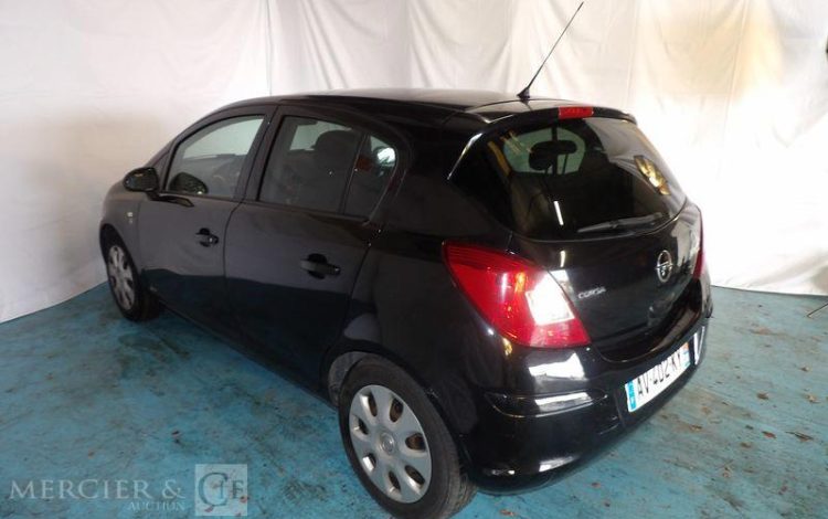 OPEL CORSA 1,2 TWINPORT 85 ESSENTIA NOIR AV-402-KY