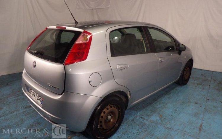 FIAT GRANDE PUNTO 1,3 MJT 75CH DYNAMIC GRIS BE-341-BH