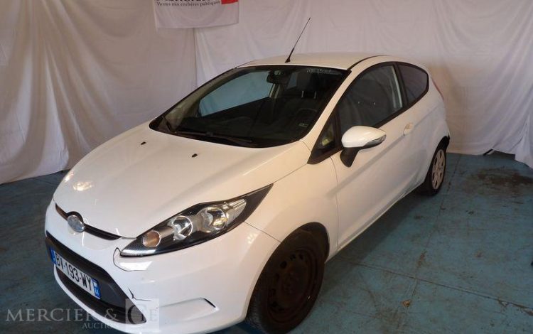 FORD FIESTA 1,4 TDCI 70CH TREND BLANC BV-193-WY