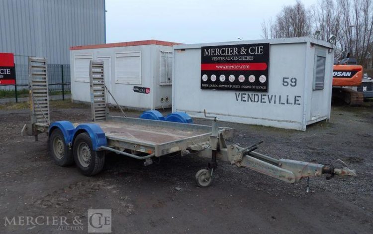 HUBIERE REMORQUE PORTE ENGIN 2 ESSIEUX  CL-712-JC