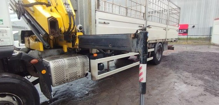 IVECO BENNE GRUE  DM-096-RY