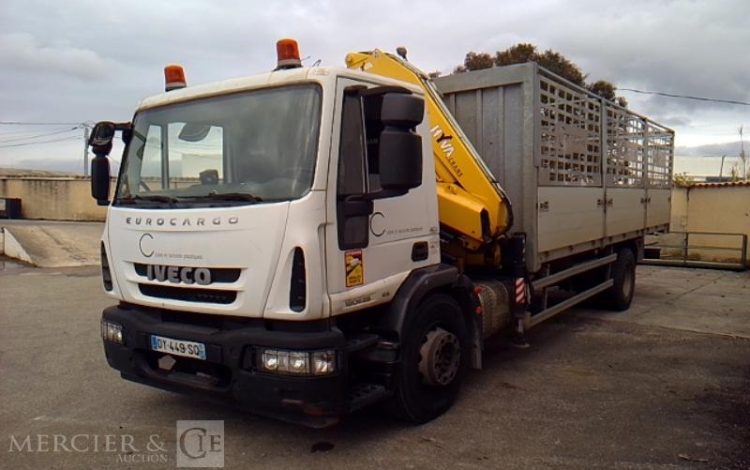 IVECO 180E25 PLATEAU GRUE RIDELLES 4X2 PTAC18T BLANC DY-449-SQ