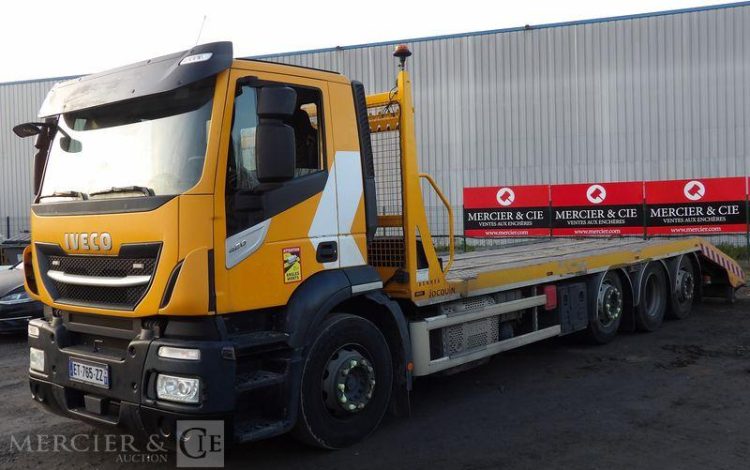 IVECO STRALIS AD260  PLATEAU PORTE ENGINS – PTAC : 32 TONNES – DIESEL – 276515 KMS JAUNE ET-765-ZZ