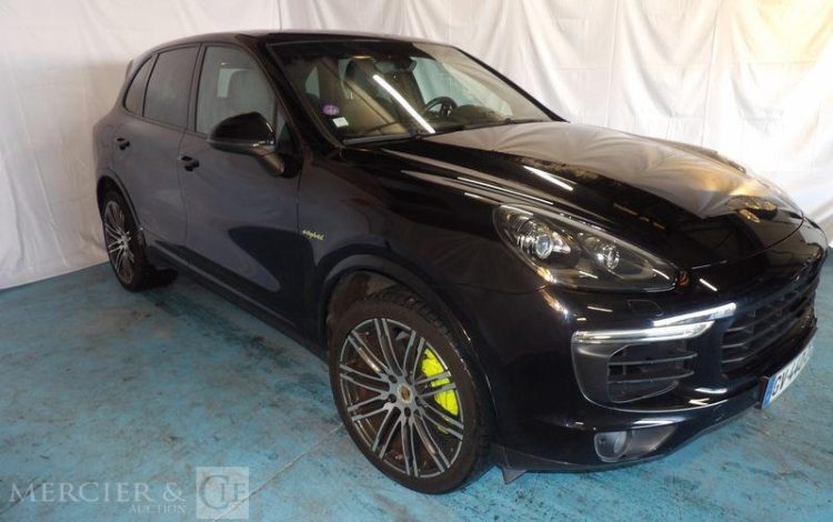 PORSCHE CAYENNE S E-HYBRID V6 24V 416CV BOITE AUTO NOIR GV-440-ZC