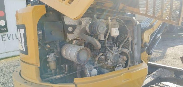 CATERPILLAR MINI PELLE 302.7DCR SUR CHENILLES – 2,67 TONNES – DIESEL – ANNEE 2017  3949